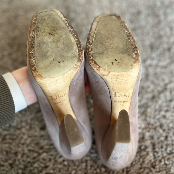 Dior Nude Suede Ballet Heels with Bows and Square Toes - Picture 14 of 15